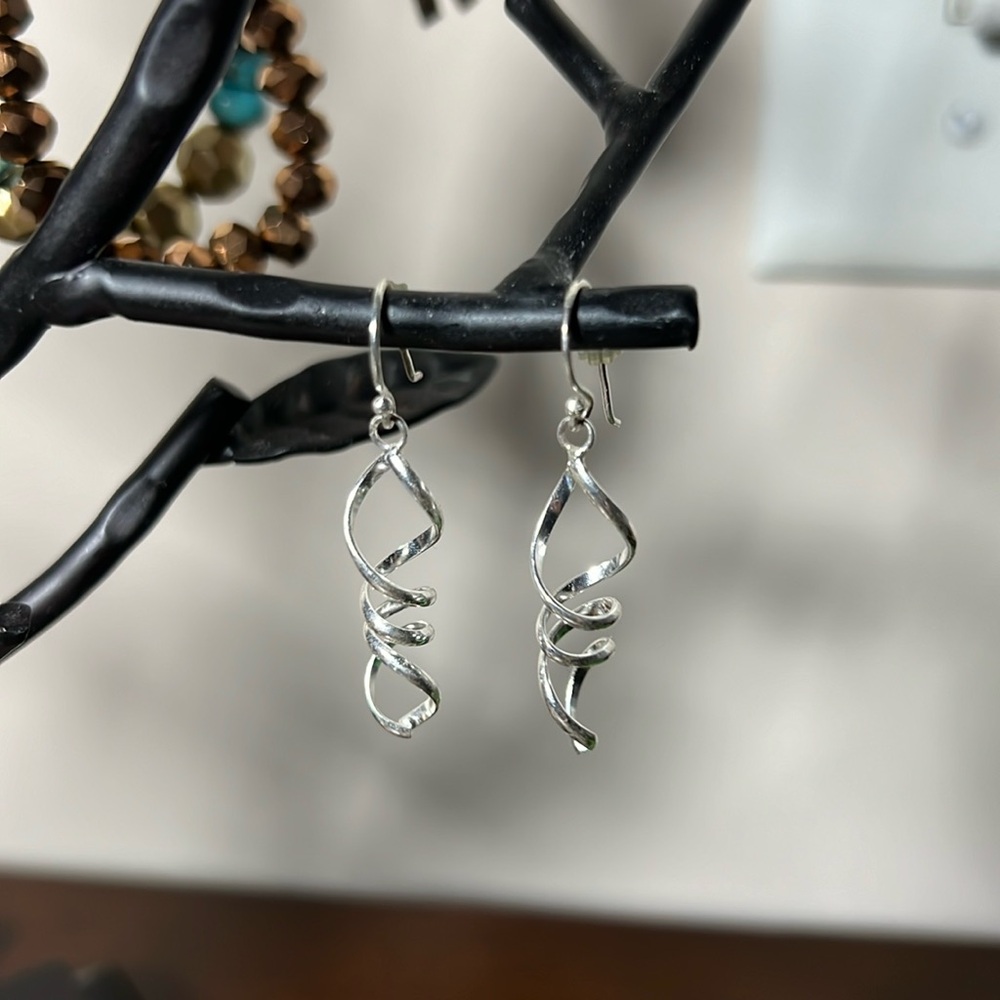Silvertone Corkscrew Dangle Earrings.  1.5” Drop